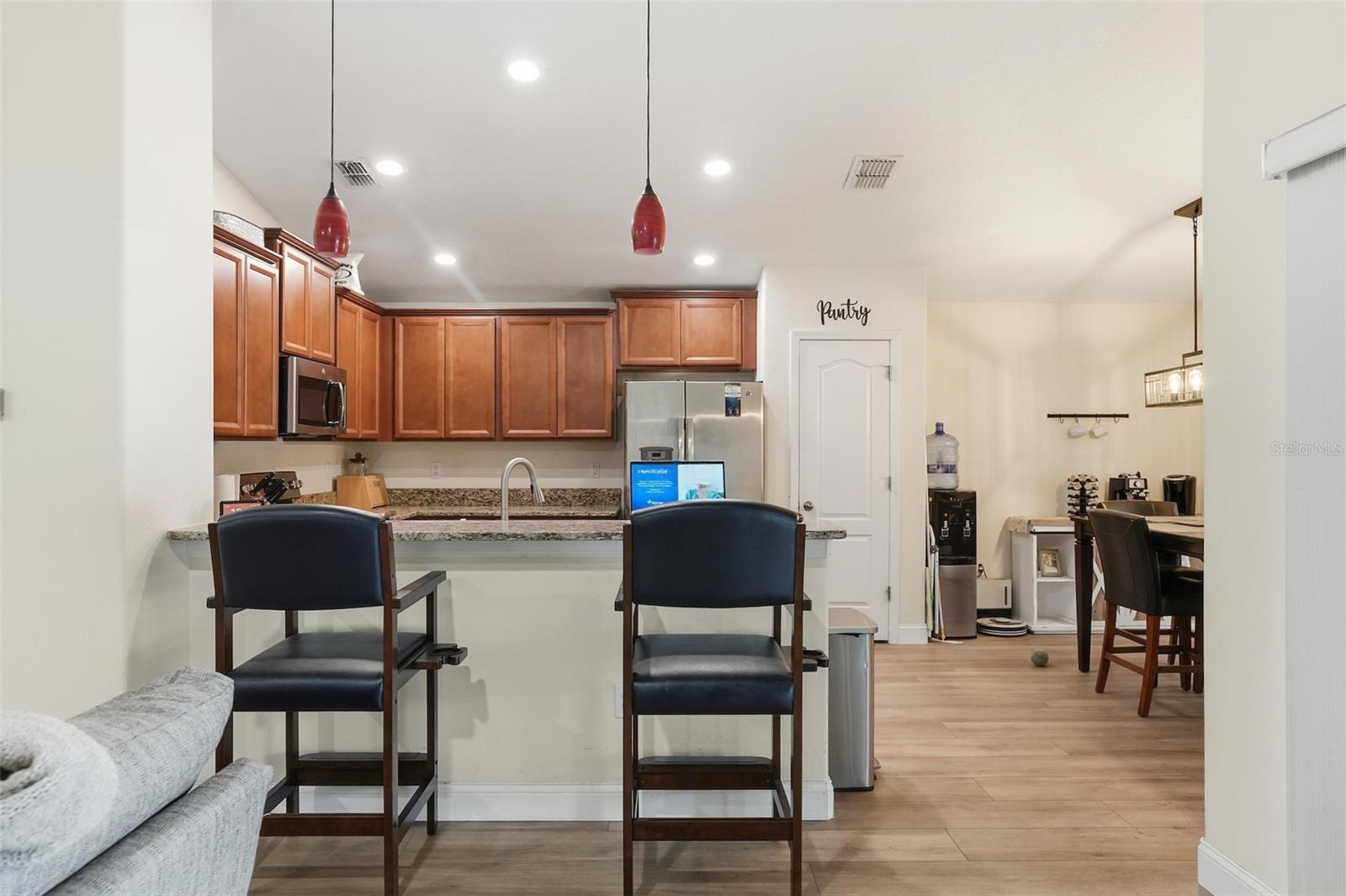 Image 10 of 34 For 10118 Penwood Way