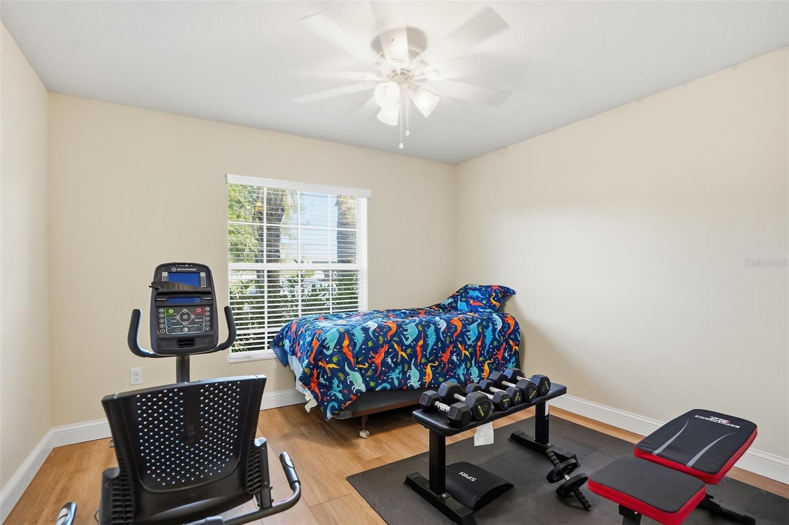 Image 13 of 34 For 10118 Penwood Way