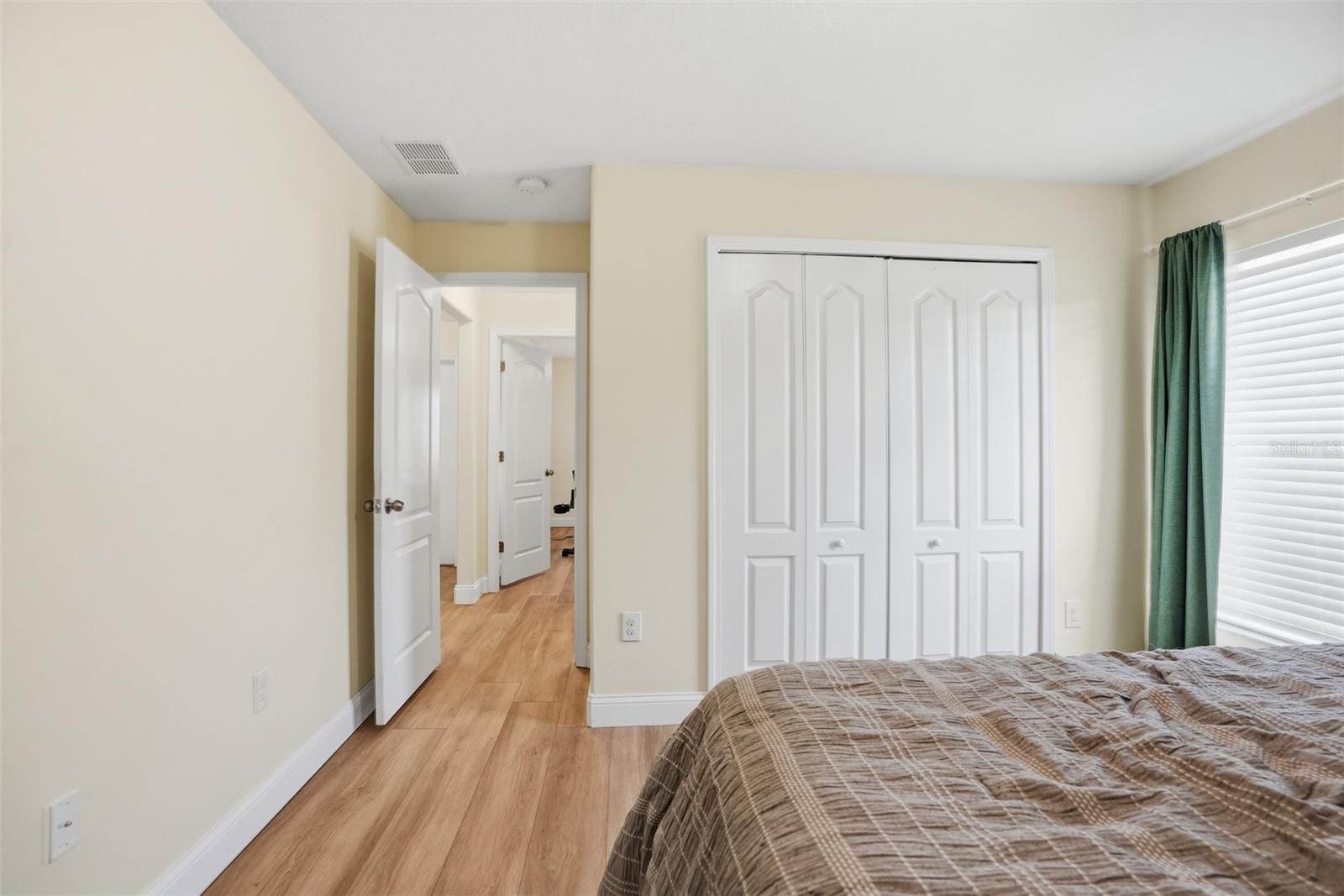 Image 17 of 34 For 10118 Penwood Way