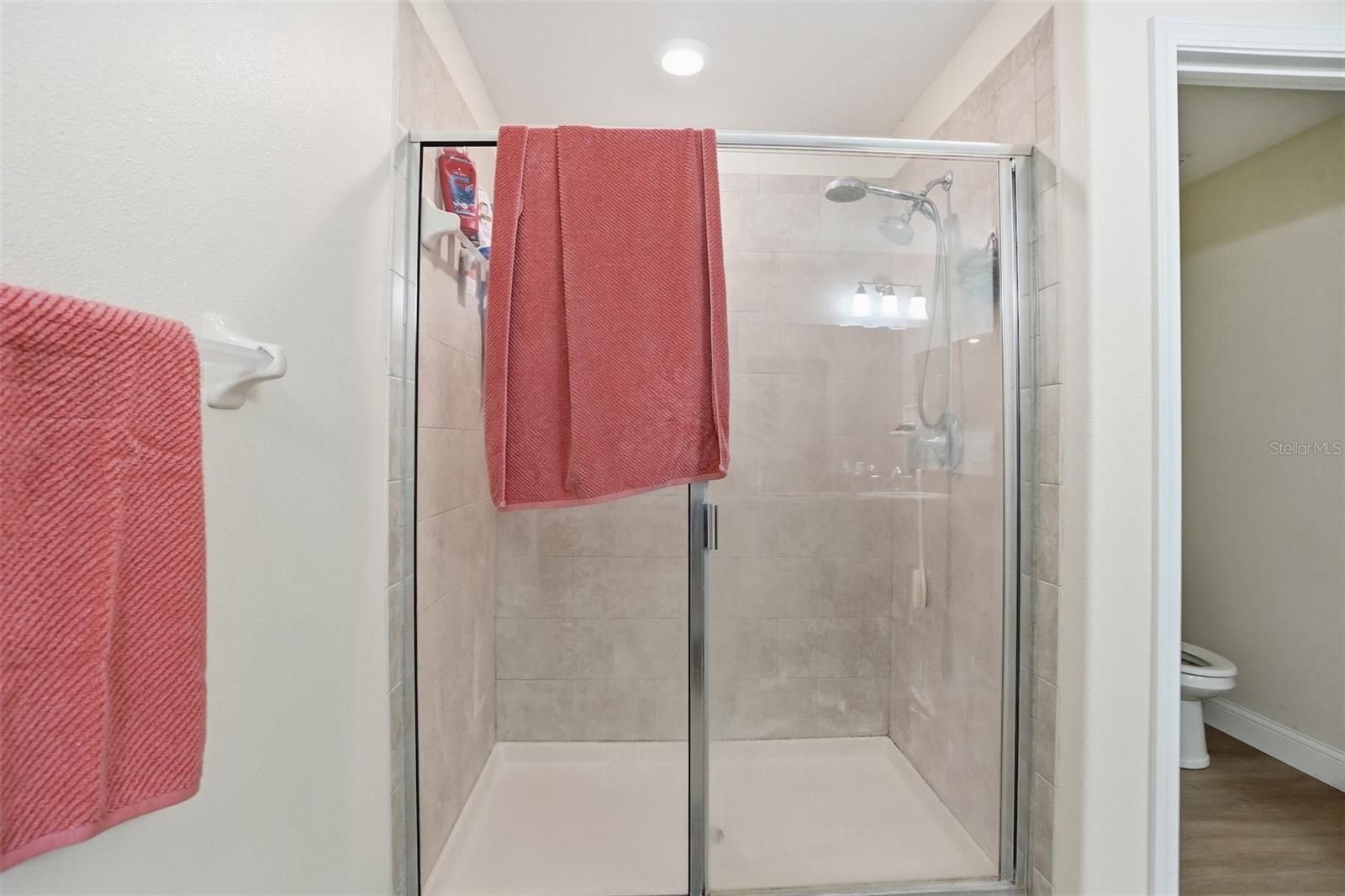 Image 20 of 34 For 10118 Penwood Way