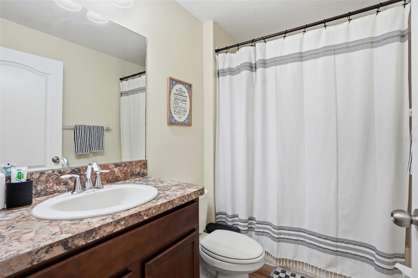 Image 21 of 34 For 10118 Penwood Way