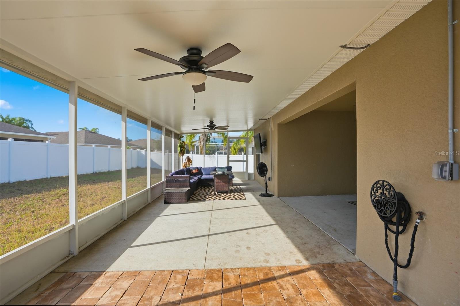 Image 26 of 34 For 10118 Penwood Way