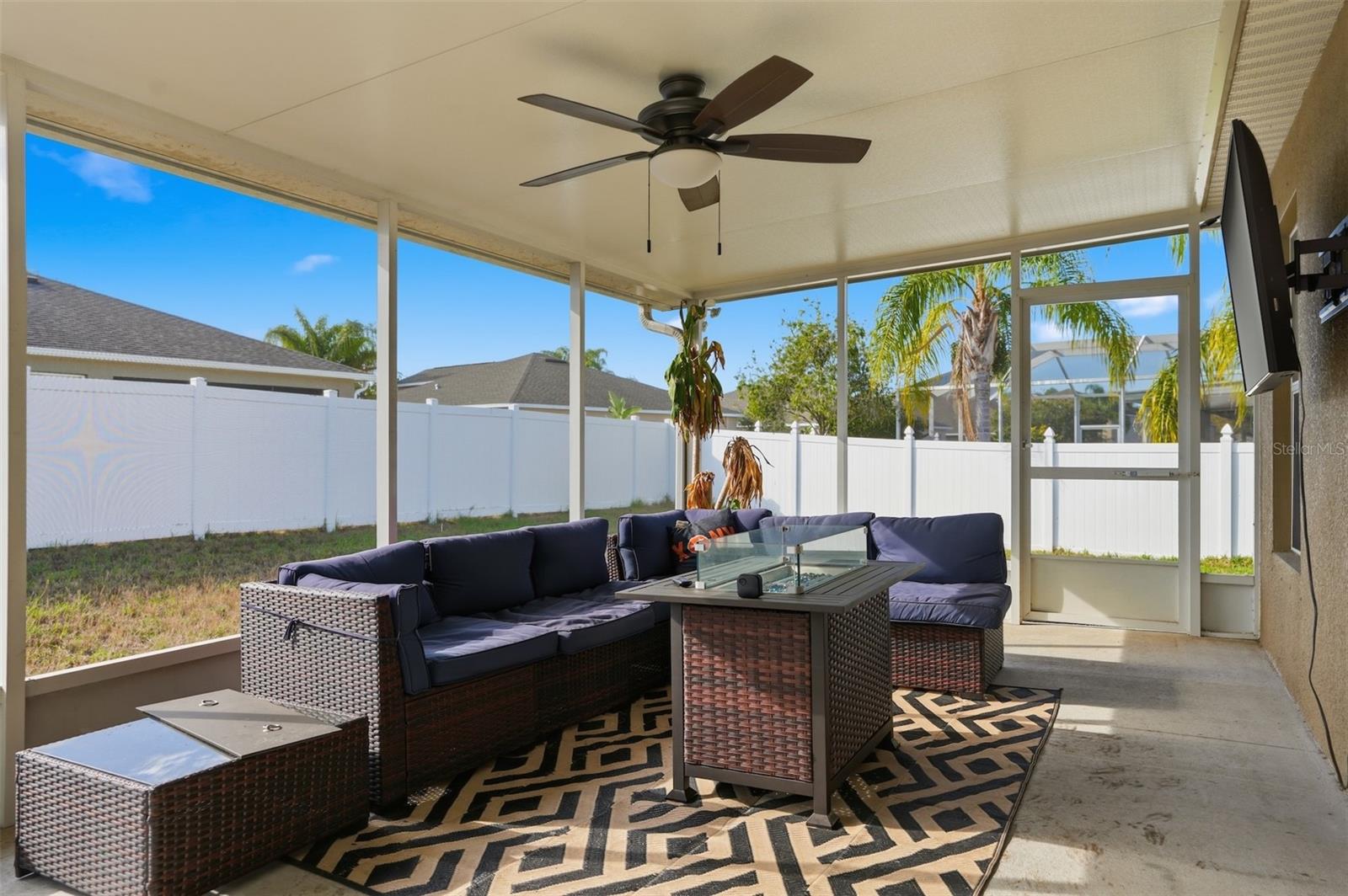 Image 27 of 34 For 10118 Penwood Way