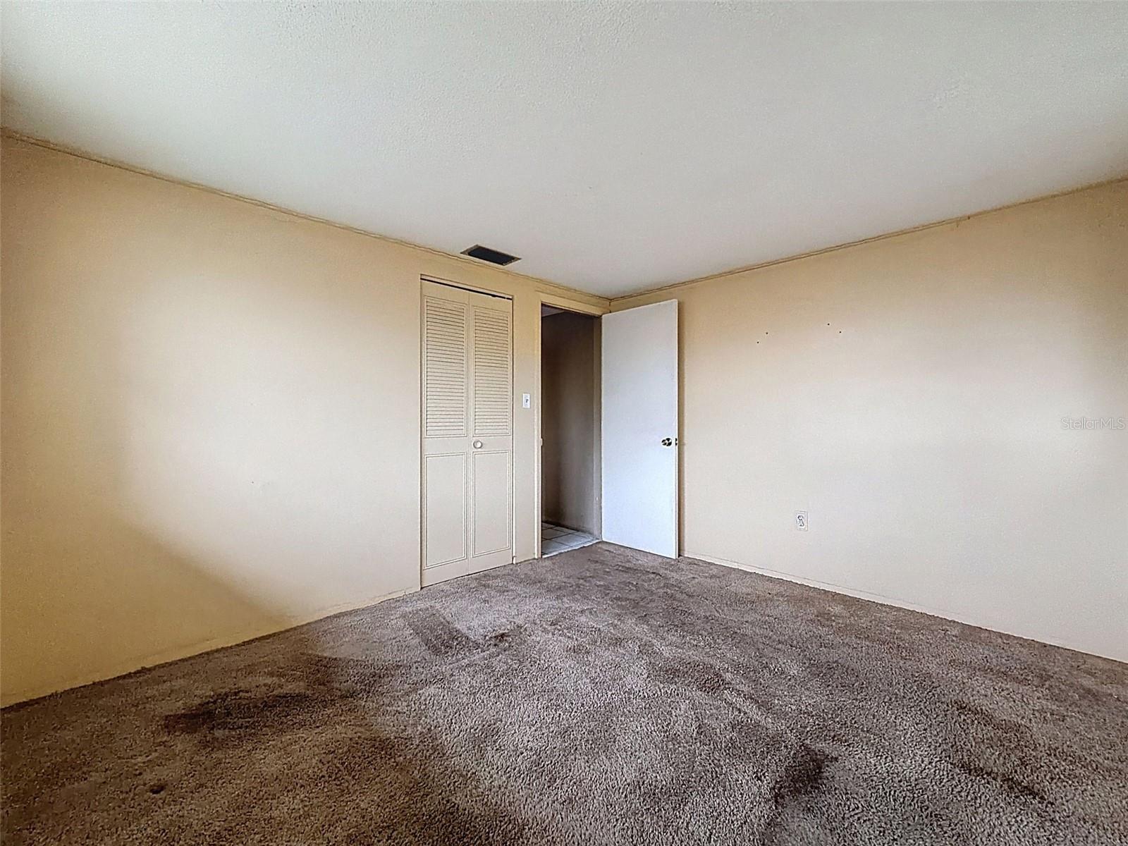 Image 19 of 26 For 7931 Lotus Drive