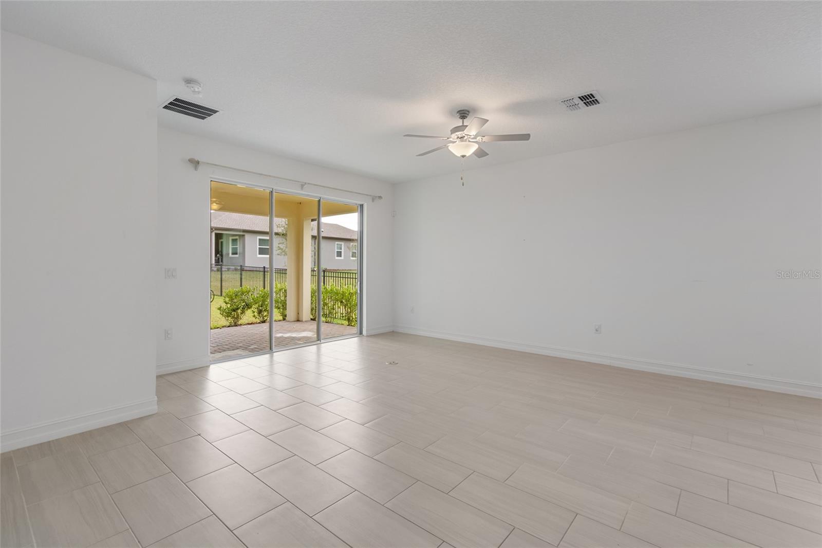 Image 20 of 54 For 19432 Forest Garden Court