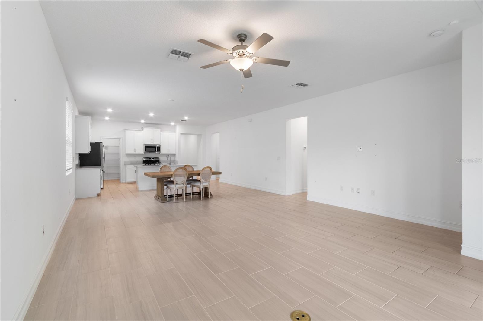 Image 21 of 54 For 19432 Forest Garden Court