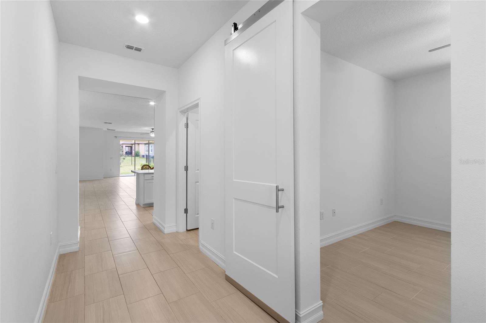 Image 7 of 54 For 19432 Forest Garden Court