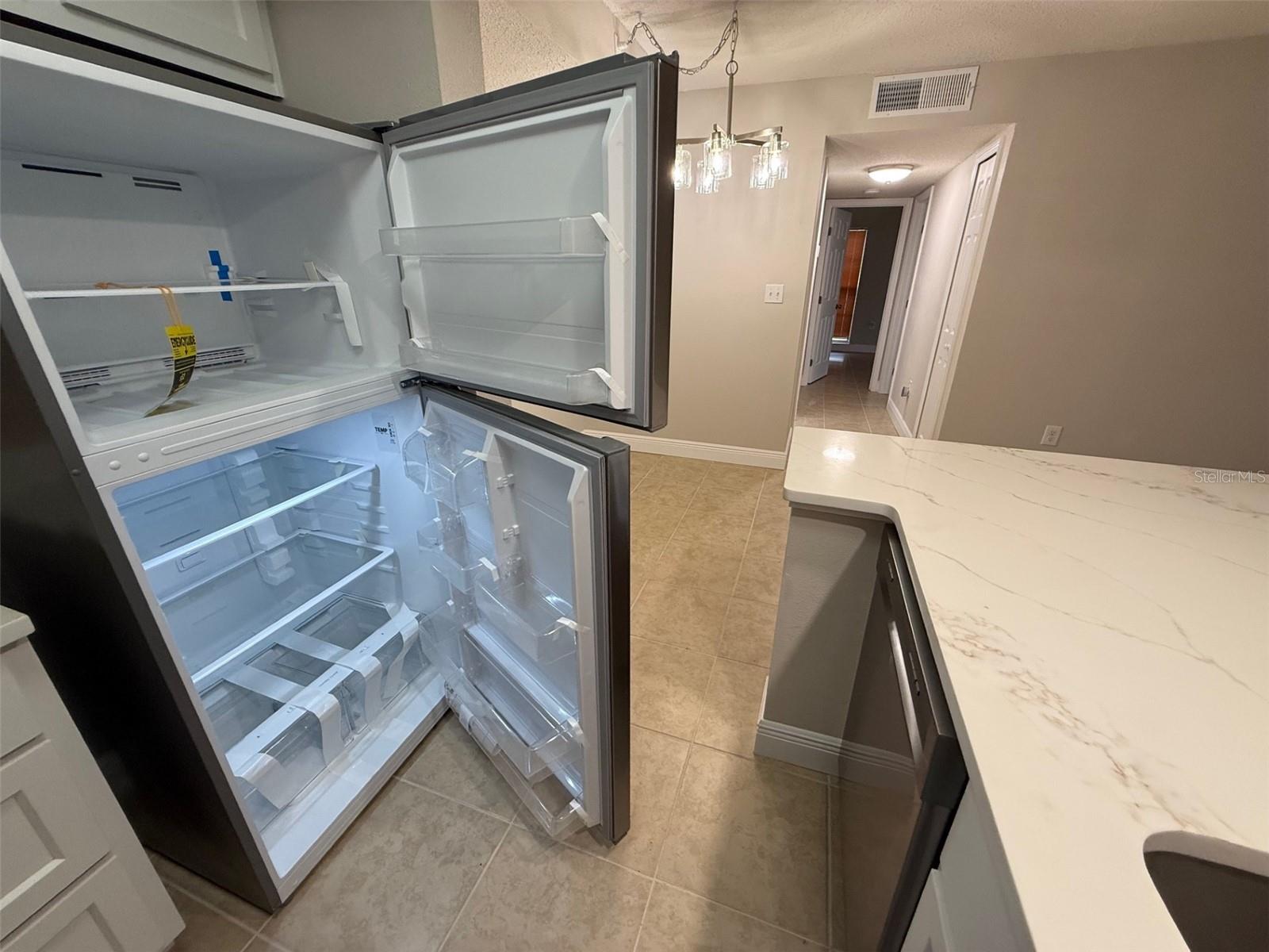 Image 7 of 21 For 4754 Marine Parkway 102-i