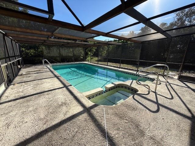 Image 18 of 19 For 6913 Pinehurst Drive