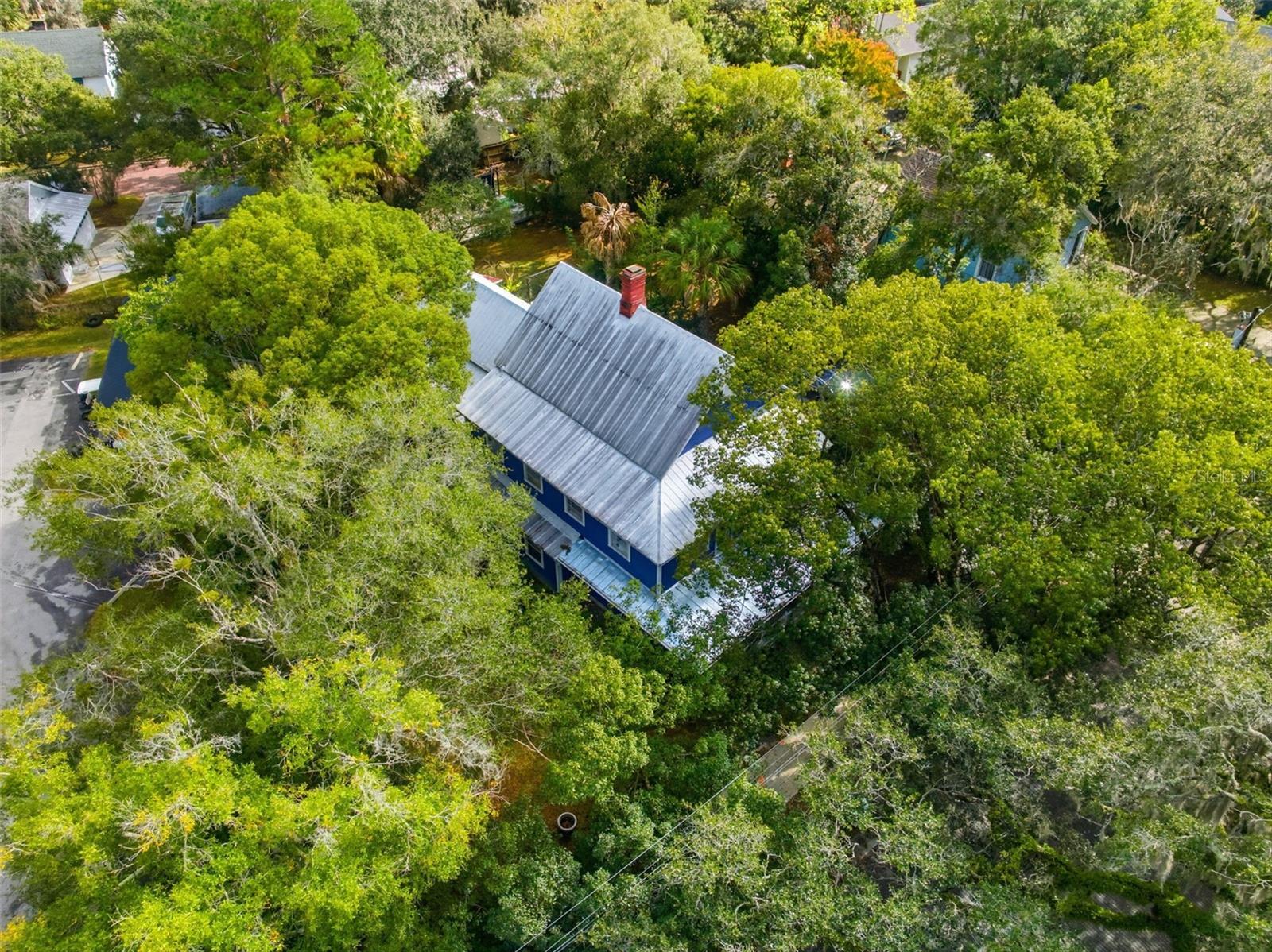 Image 33 of 71 For 117 Brooksville Avenue