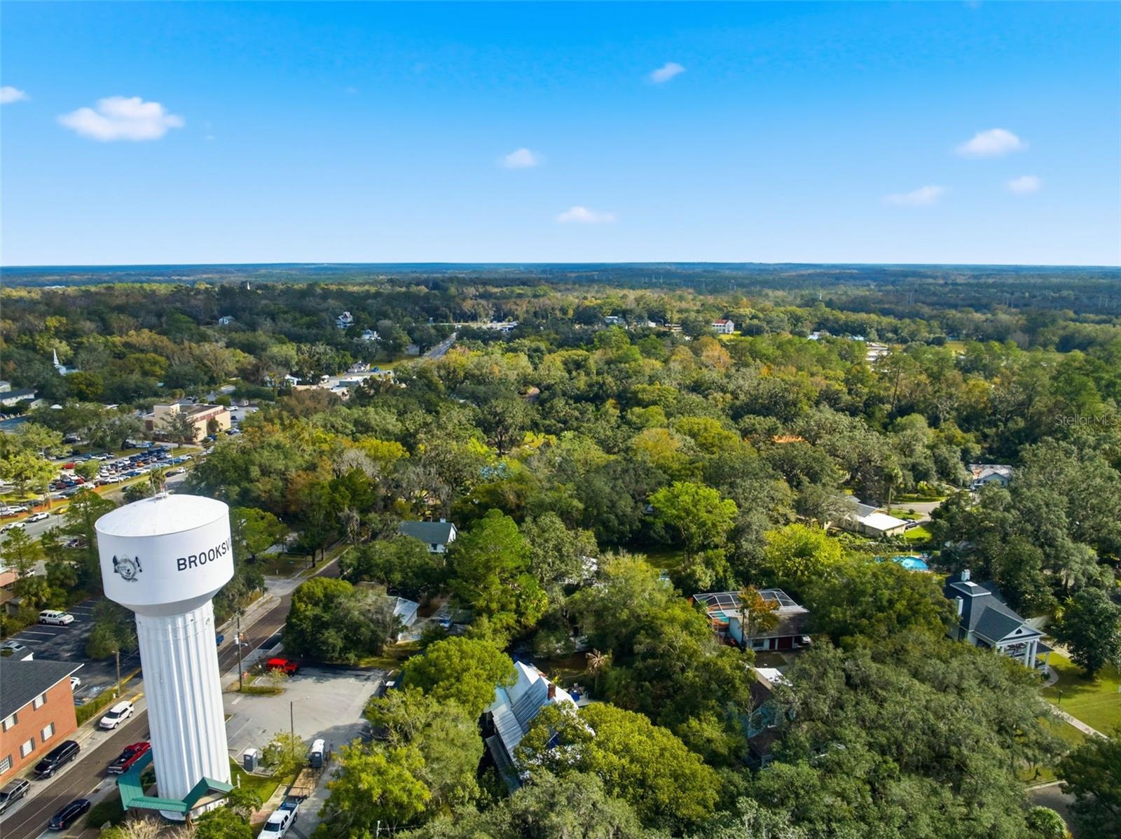 Image 37 of 71 For 117 Brooksville Avenue