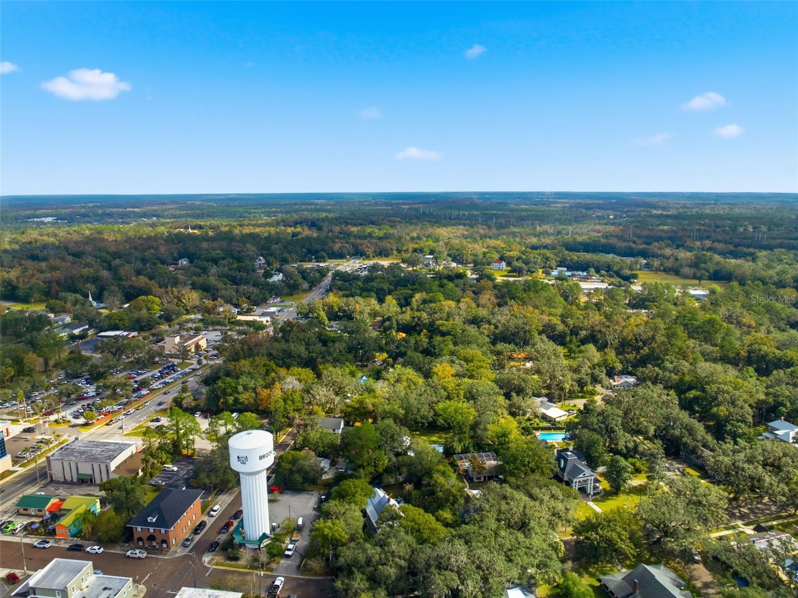 Image 38 of 71 For 117 Brooksville Avenue