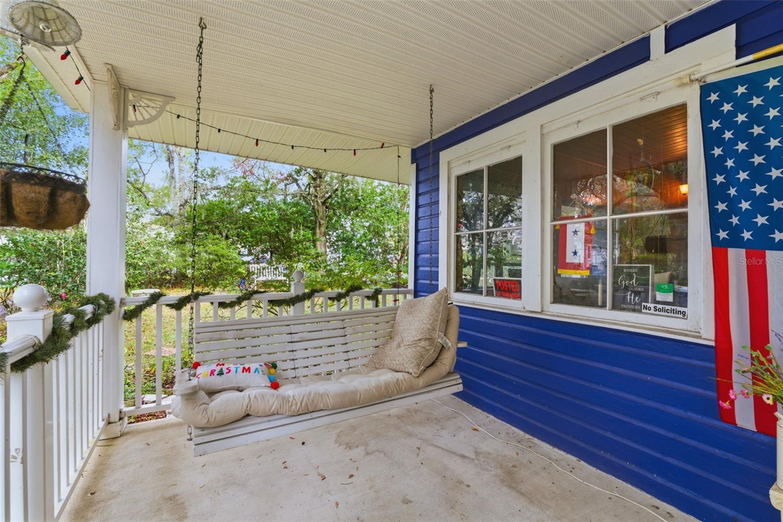 Image 51 of 71 For 117 Brooksville Avenue