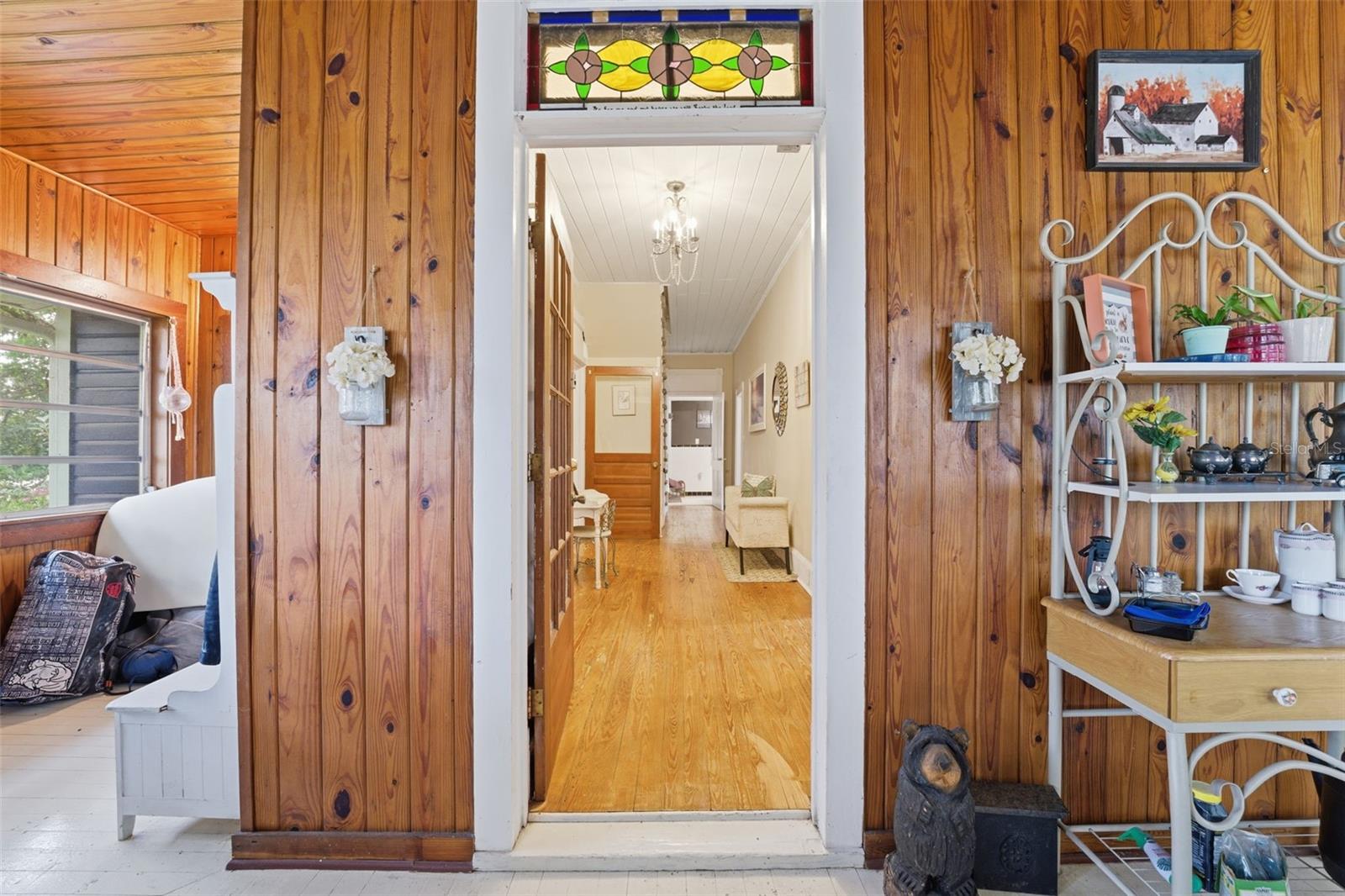 Image 53 of 71 For 117 Brooksville Avenue