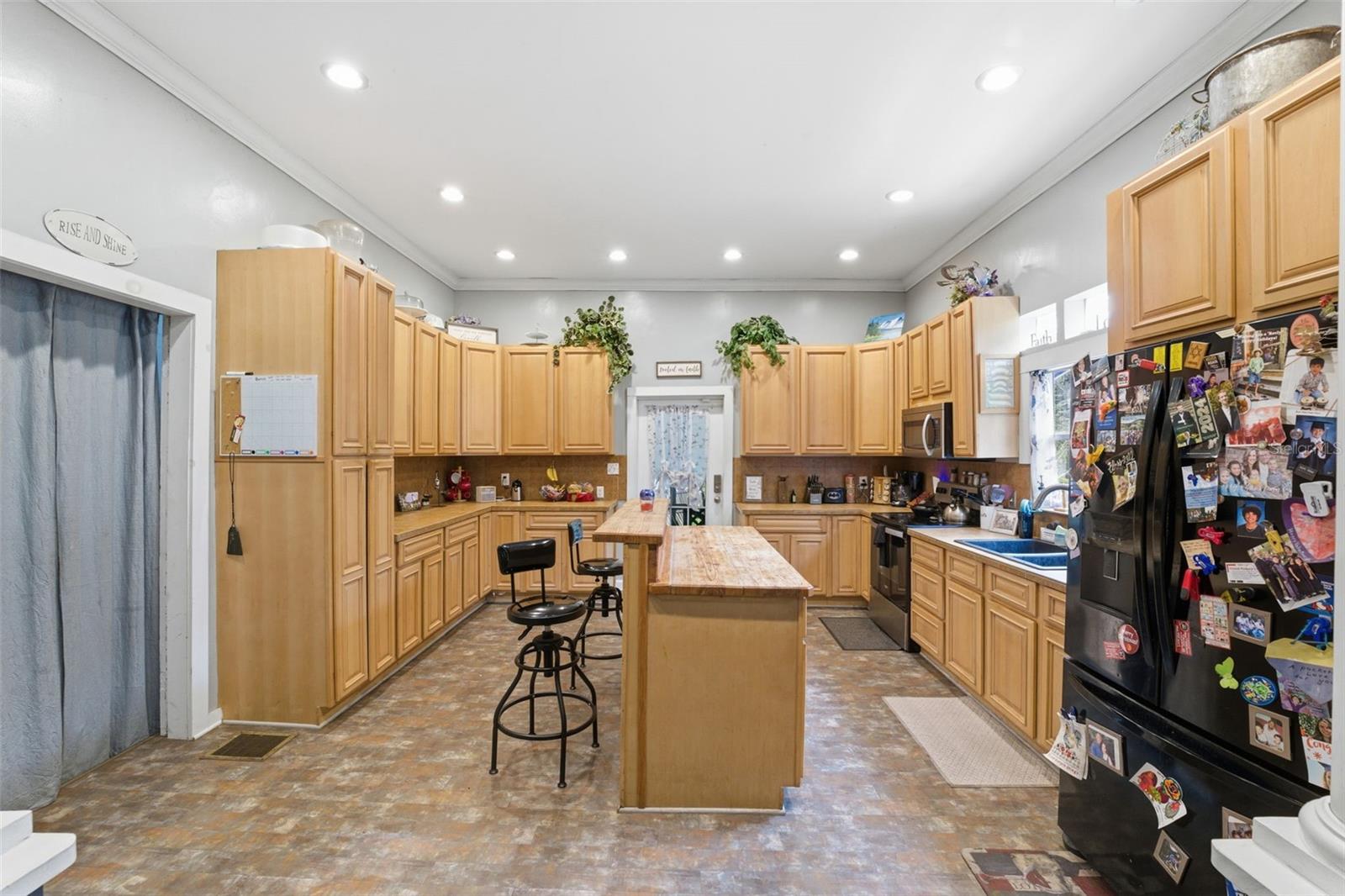 Image 62 of 71 For 117 Brooksville Avenue