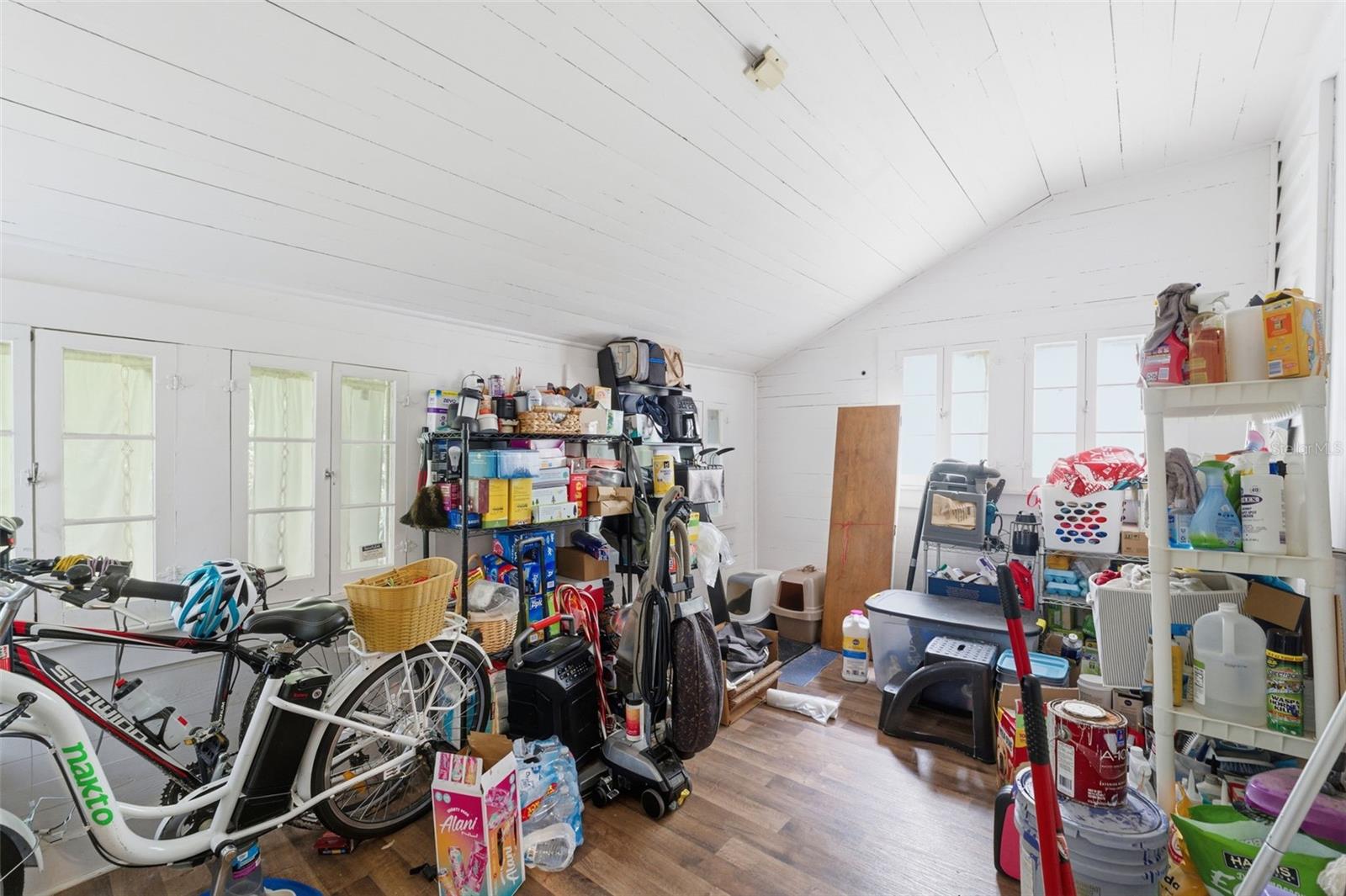 Image 66 of 71 For 117 Brooksville Avenue