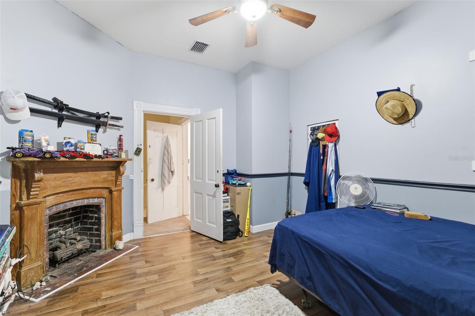 Image 67 of 71 For 117 Brooksville Avenue