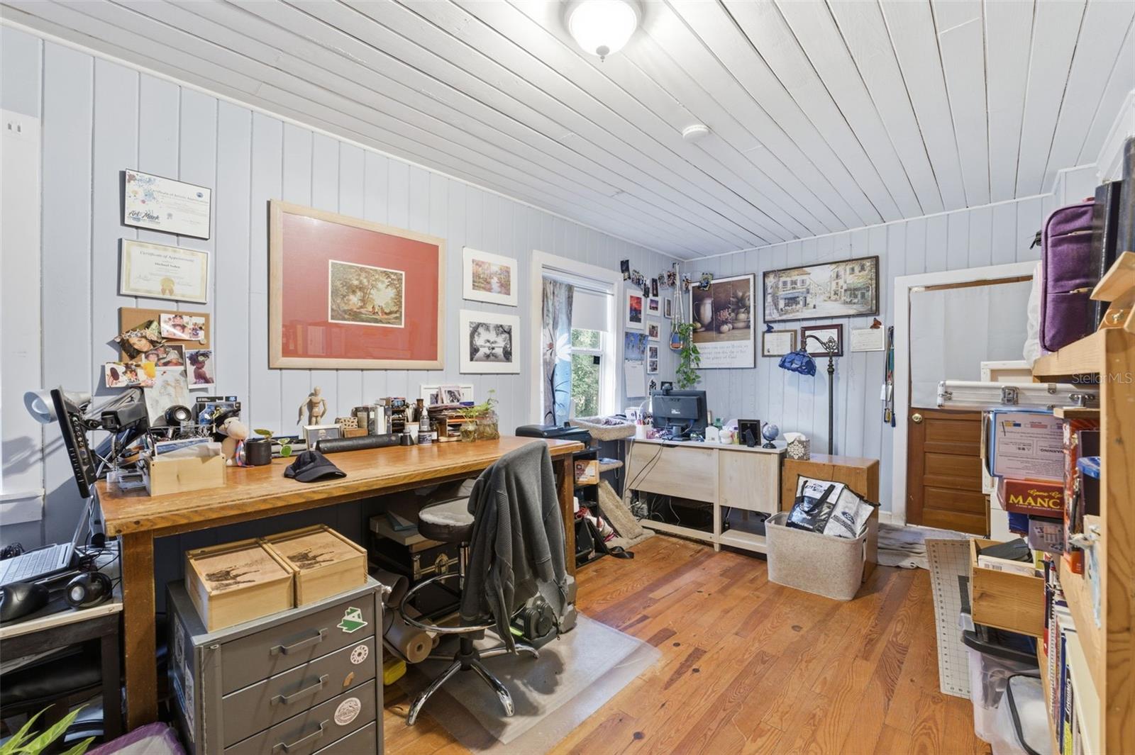 Image 8 of 71 For 117 Brooksville Avenue