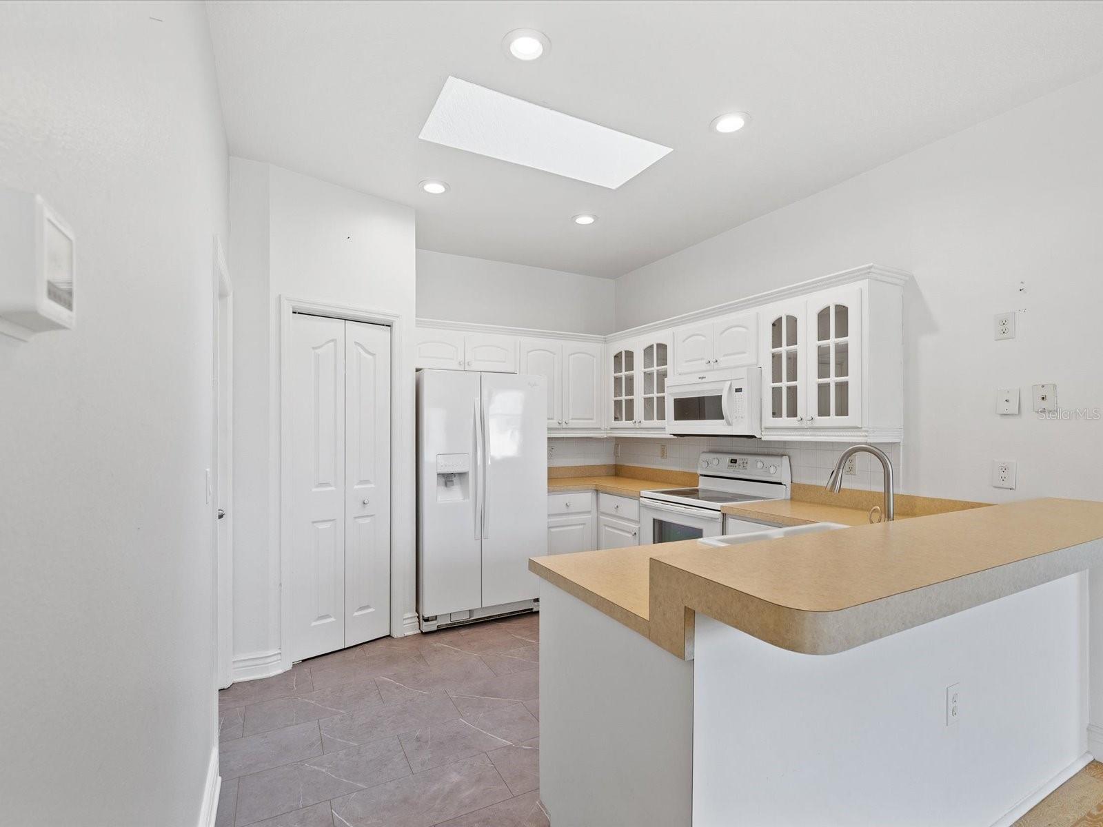 Image 7 of 64 For 11723 Foxworth Lane