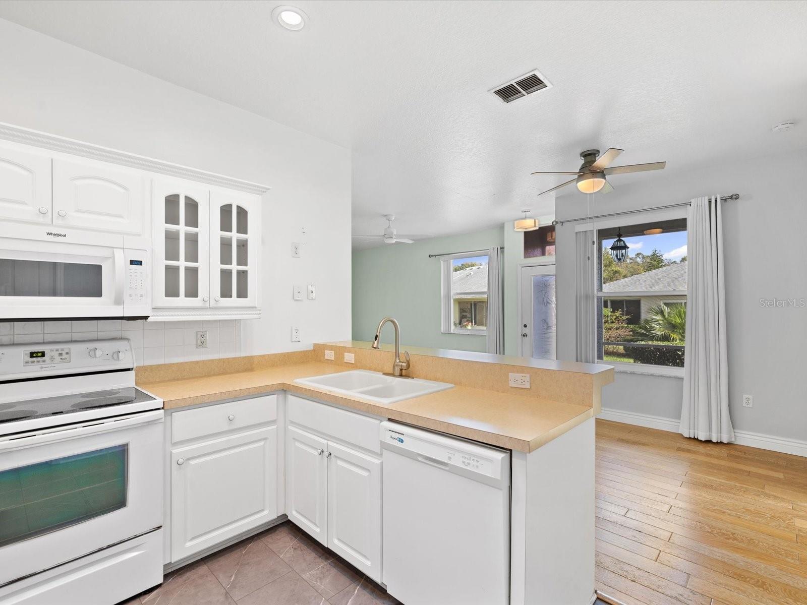 Image 8 of 64 For 11723 Foxworth Lane