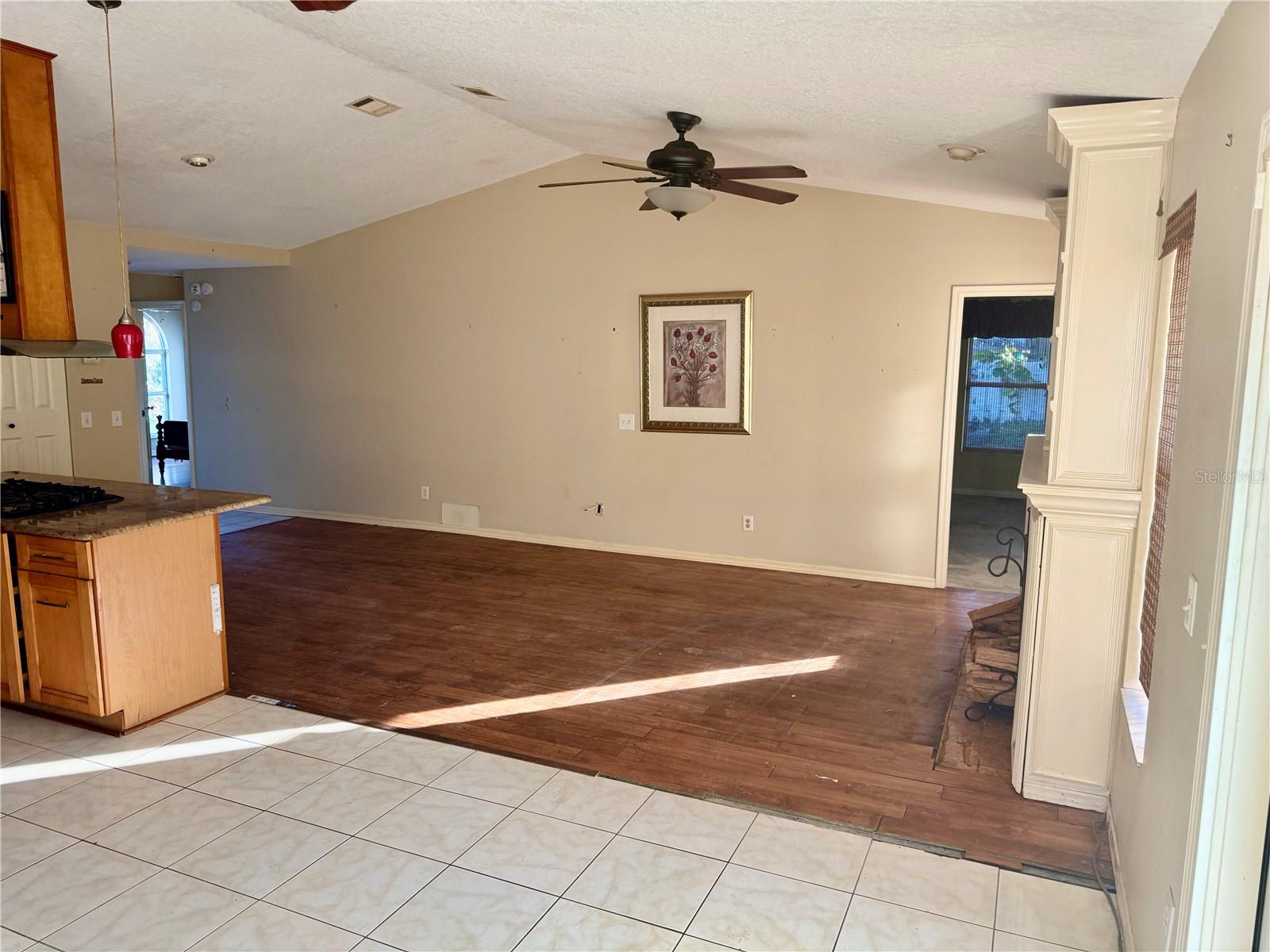 Image 15 of 48 For 2635 Glenview Drive