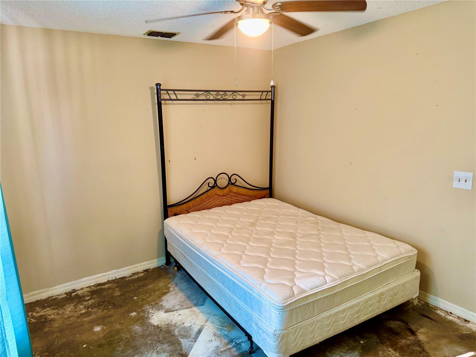 Image 33 of 48 For 2635 Glenview Drive