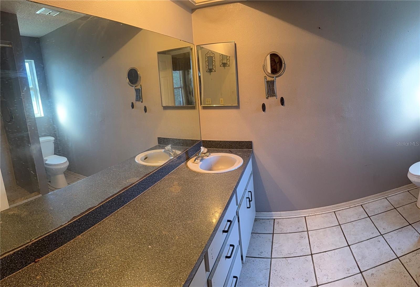 Image 35 of 48 For 2635 Glenview Drive