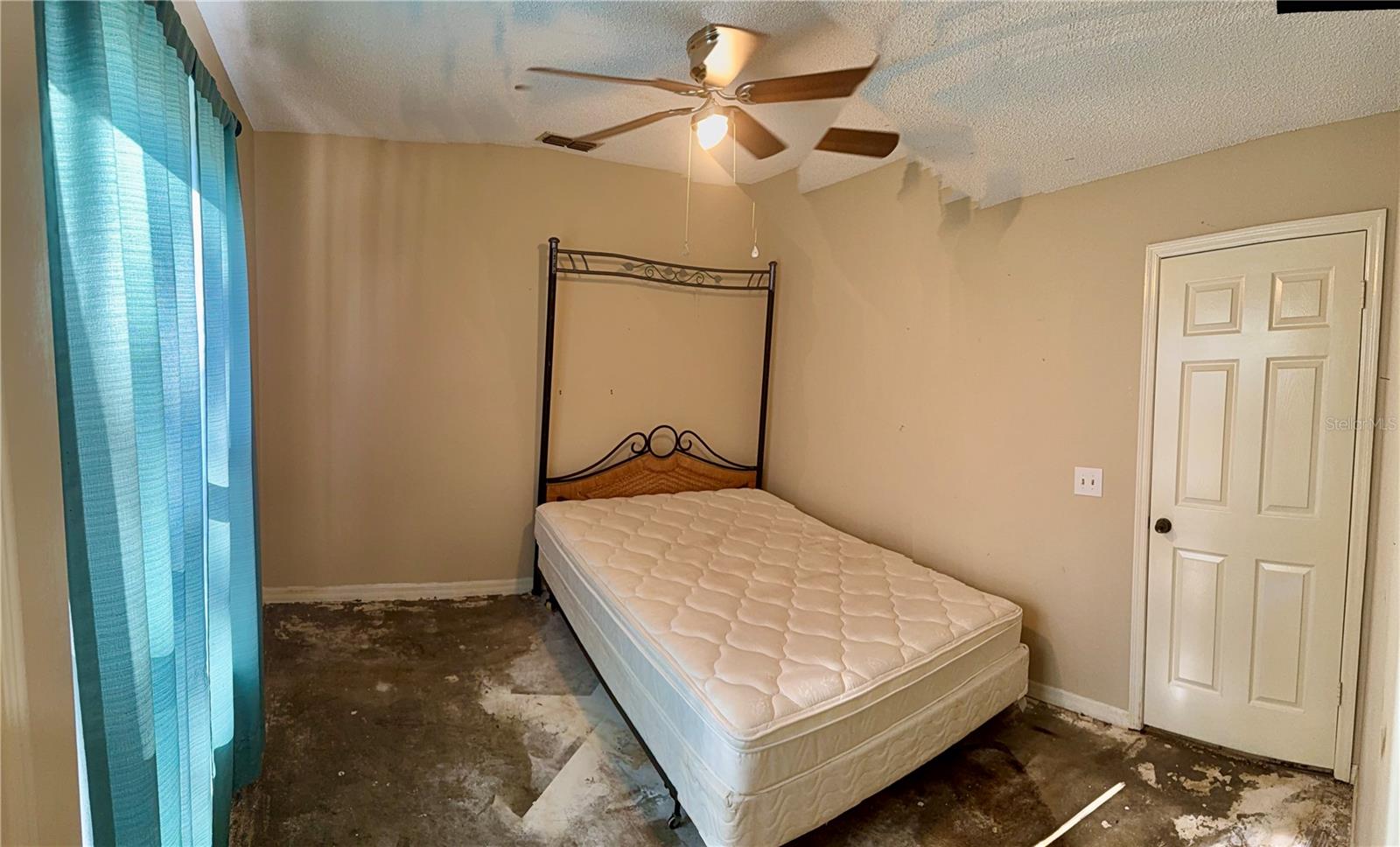 Image 38 of 48 For 2635 Glenview Drive