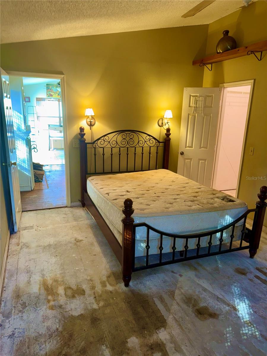 Image 42 of 48 For 2635 Glenview Drive