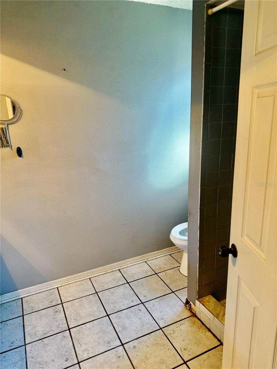 Image 44 of 48 For 2635 Glenview Drive