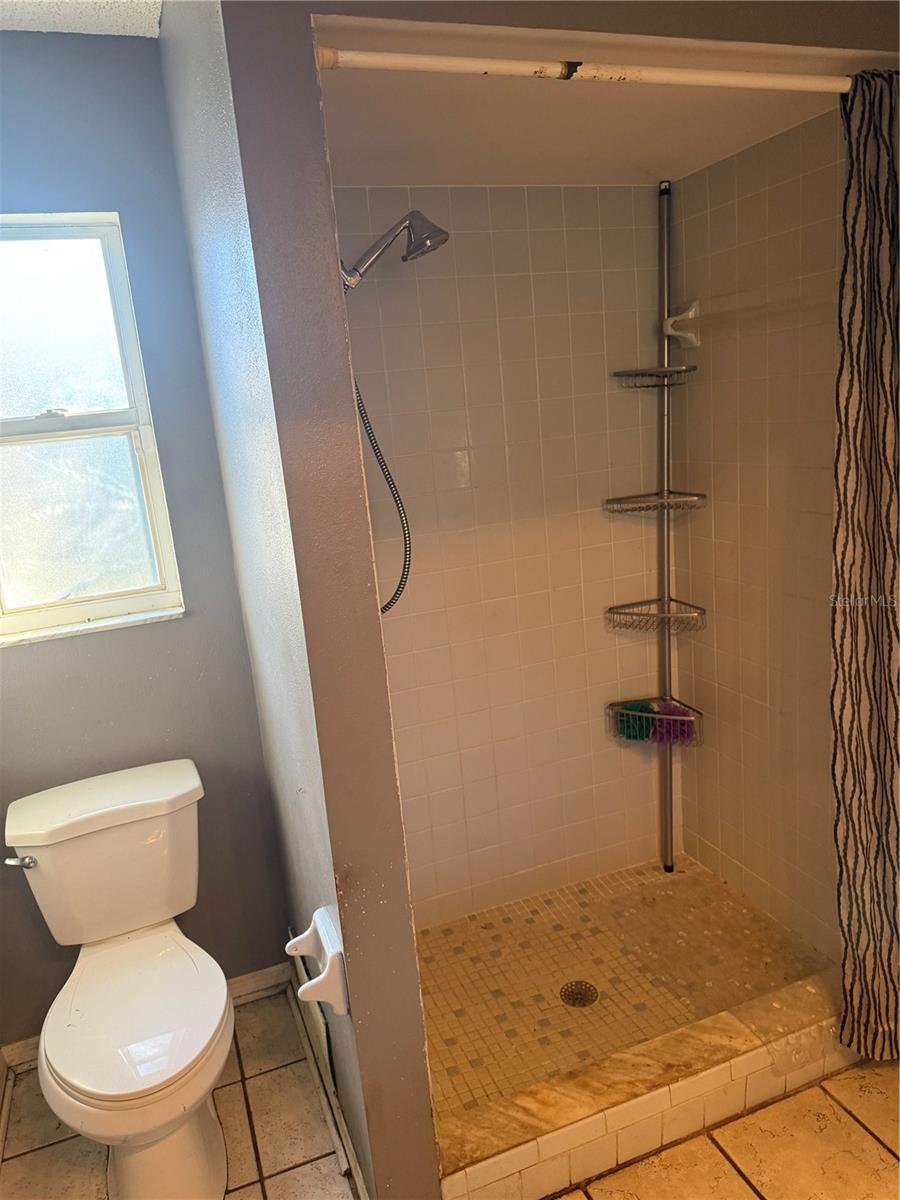 Image 47 of 48 For 2635 Glenview Drive