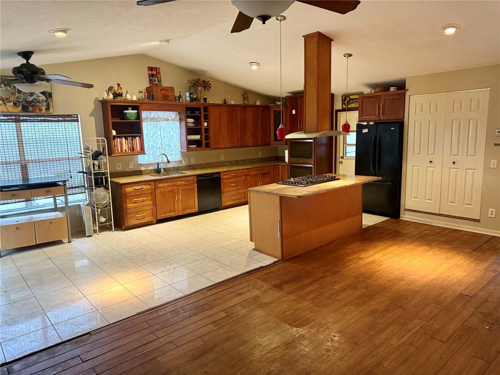 Image 5 of 13 For 2635 Glenview Drive