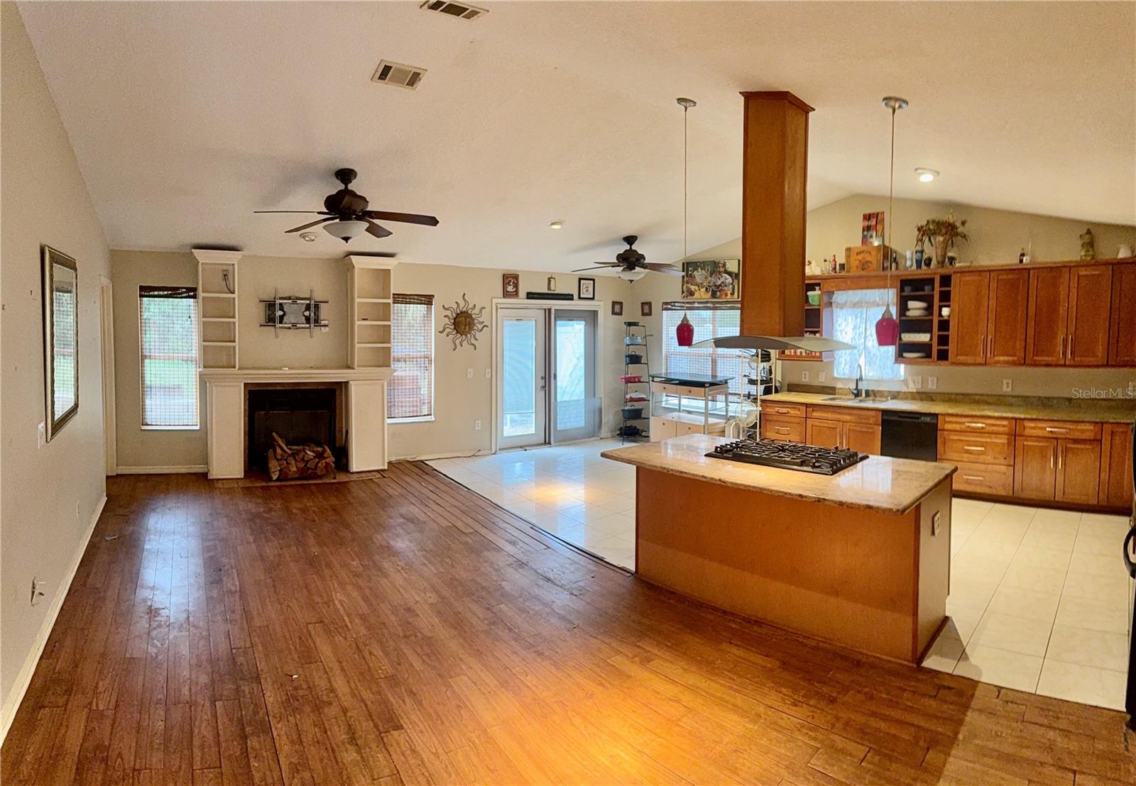 Image 7 of 13 For 2635 Glenview Drive