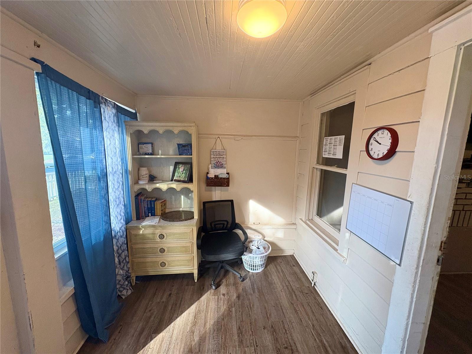 Image 2 of 20 For 1145 16th Avenue S B