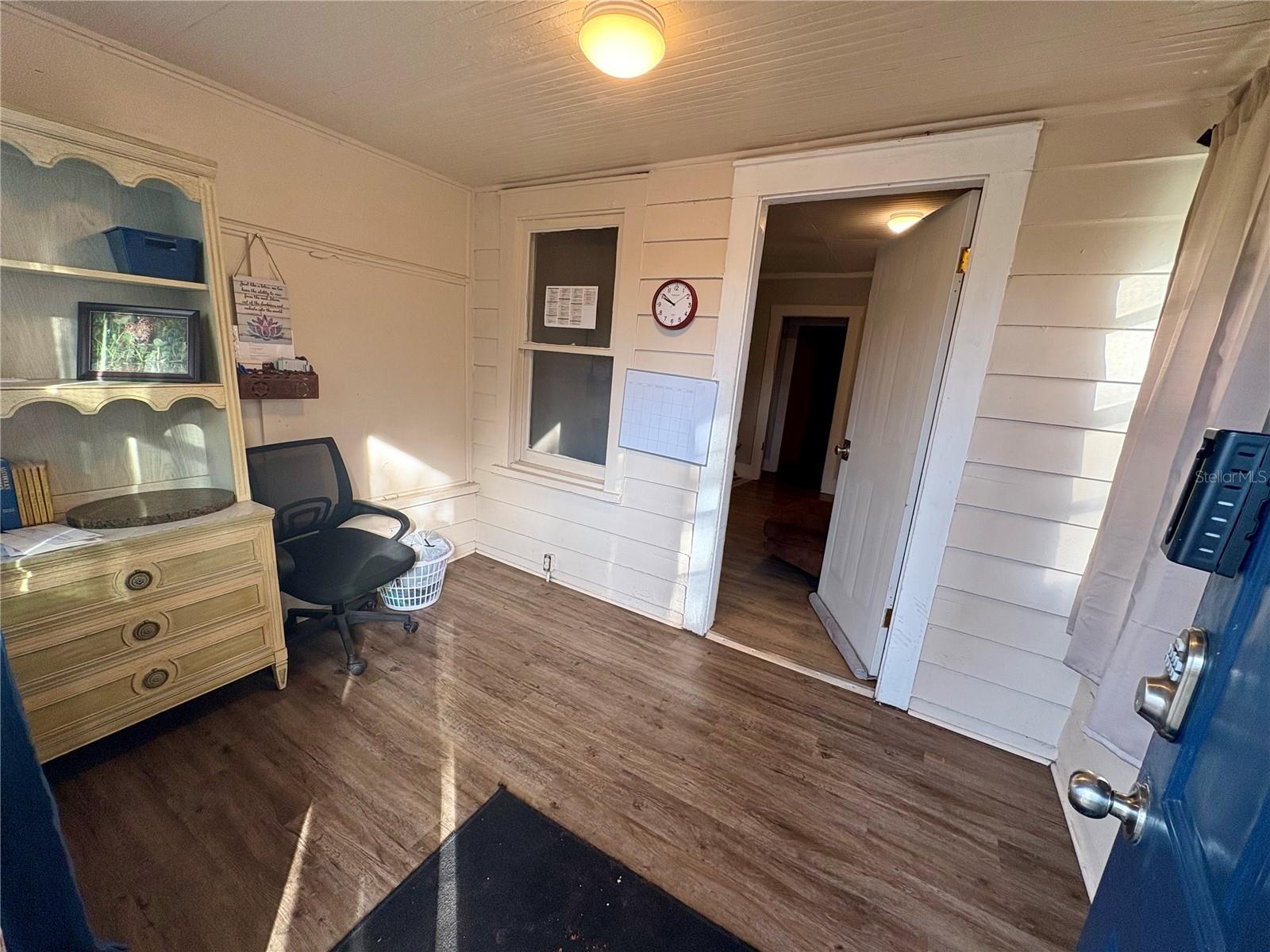 Image 4 of 20 For 1145 16th Avenue S B