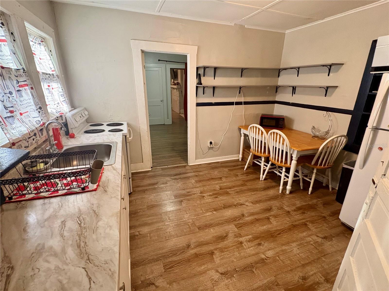 Image 5 of 20 For 1145 16th Avenue S B