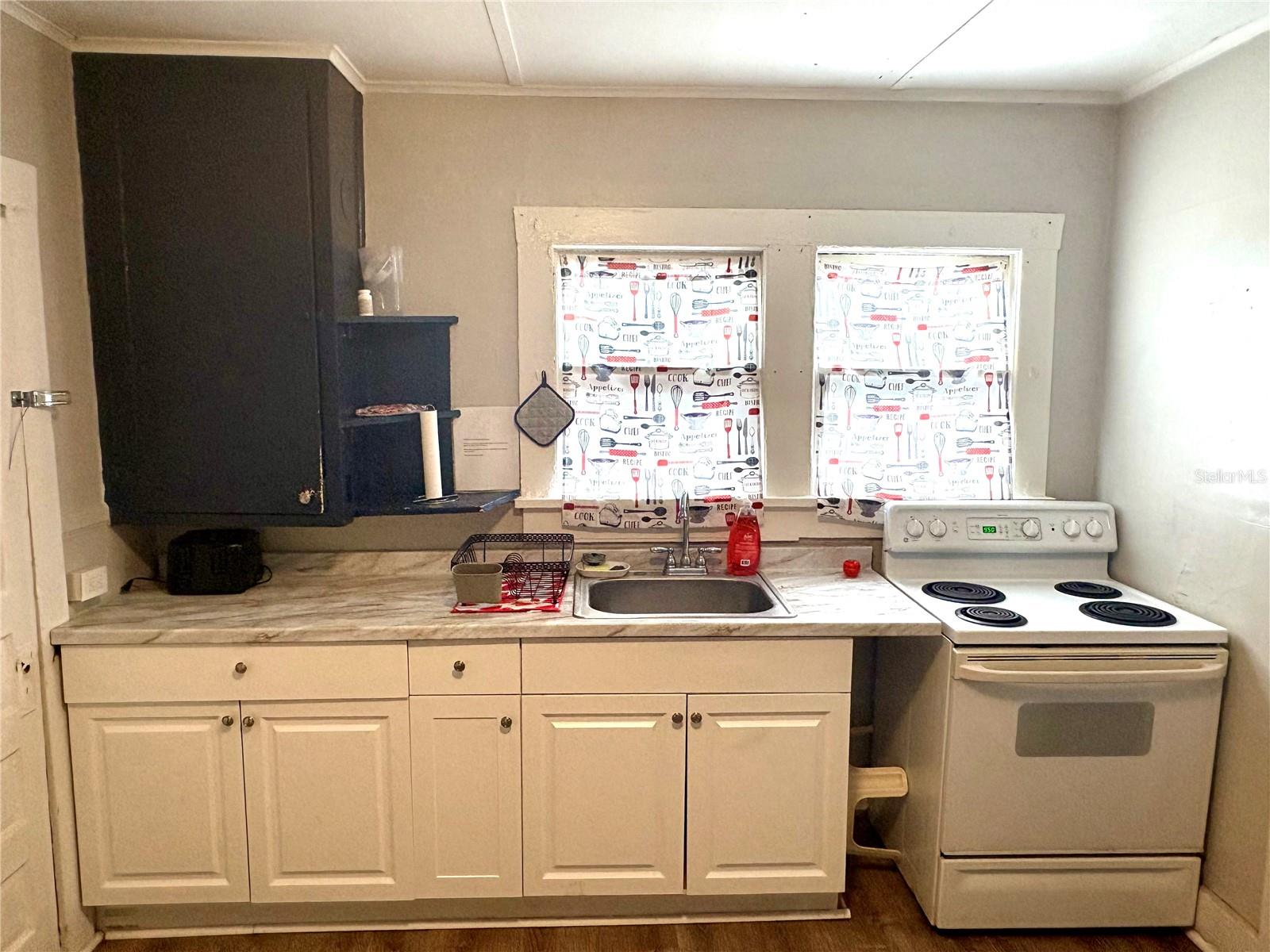 Image 7 of 20 For 1145 16th Avenue S B