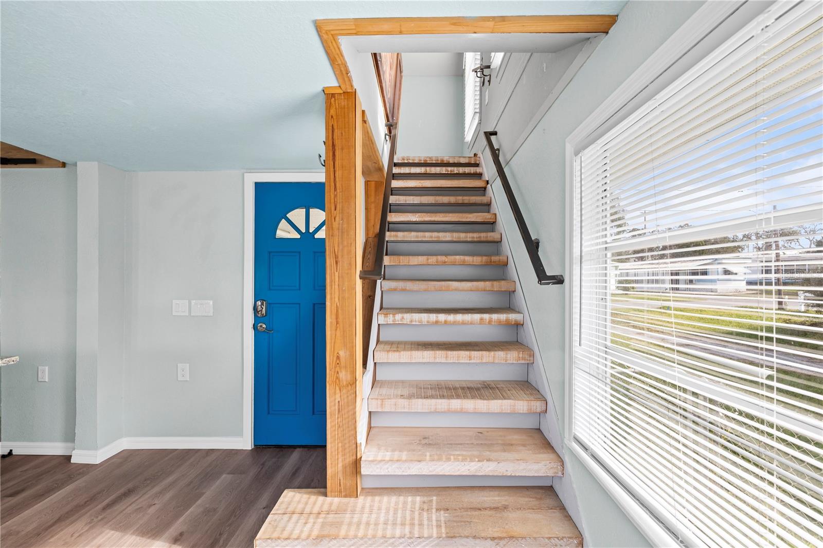 Image 21 of 41 For 5642 Riverview Drive