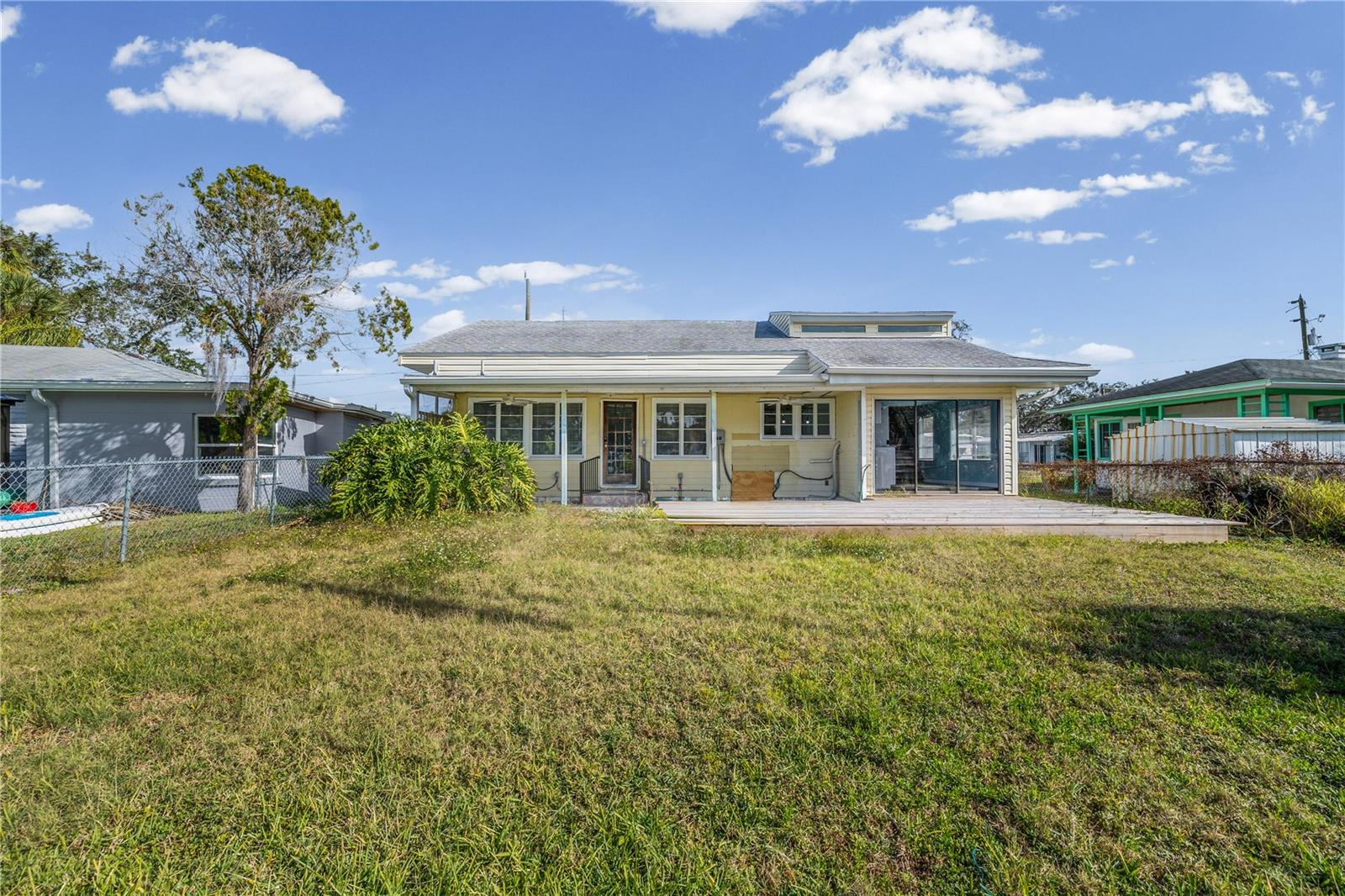 Image 26 of 41 For 5642 Riverview Drive