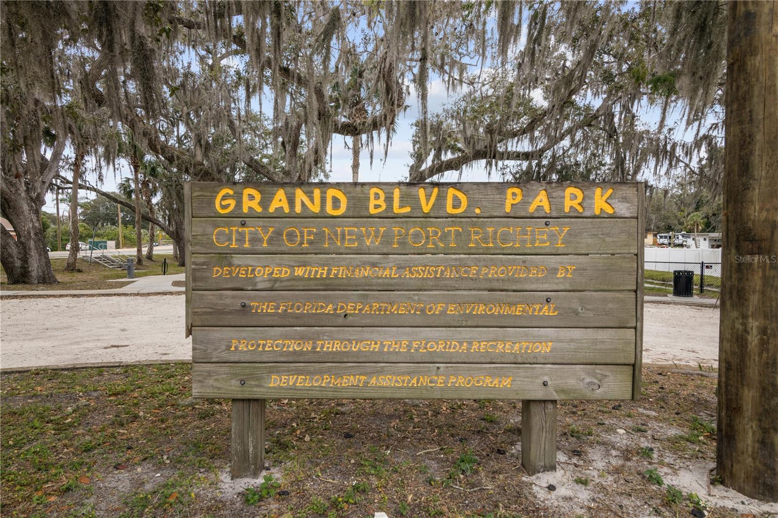 Image 34 of 41 For 5642 Riverview Drive