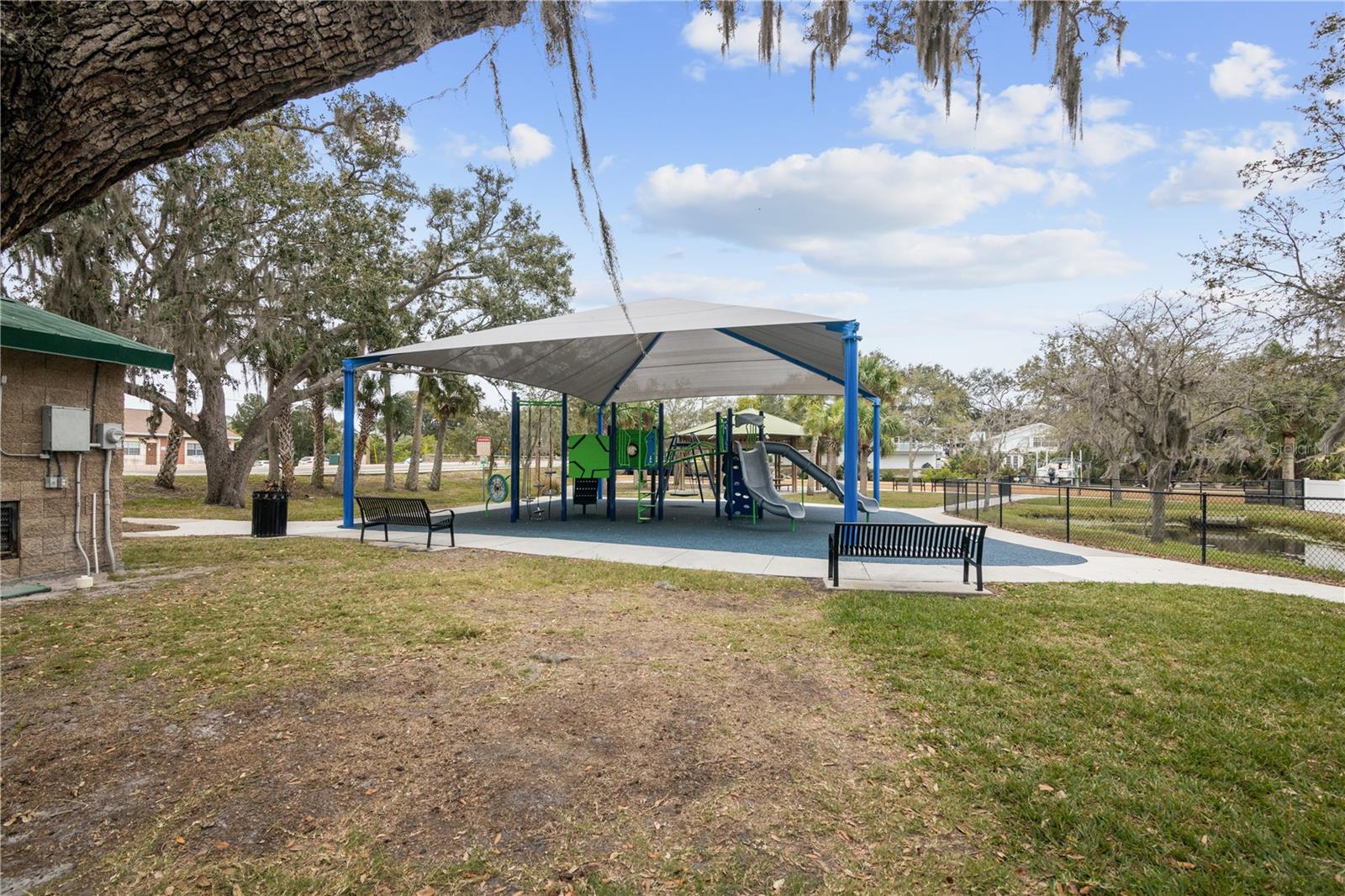 Image 35 of 41 For 5642 Riverview Drive