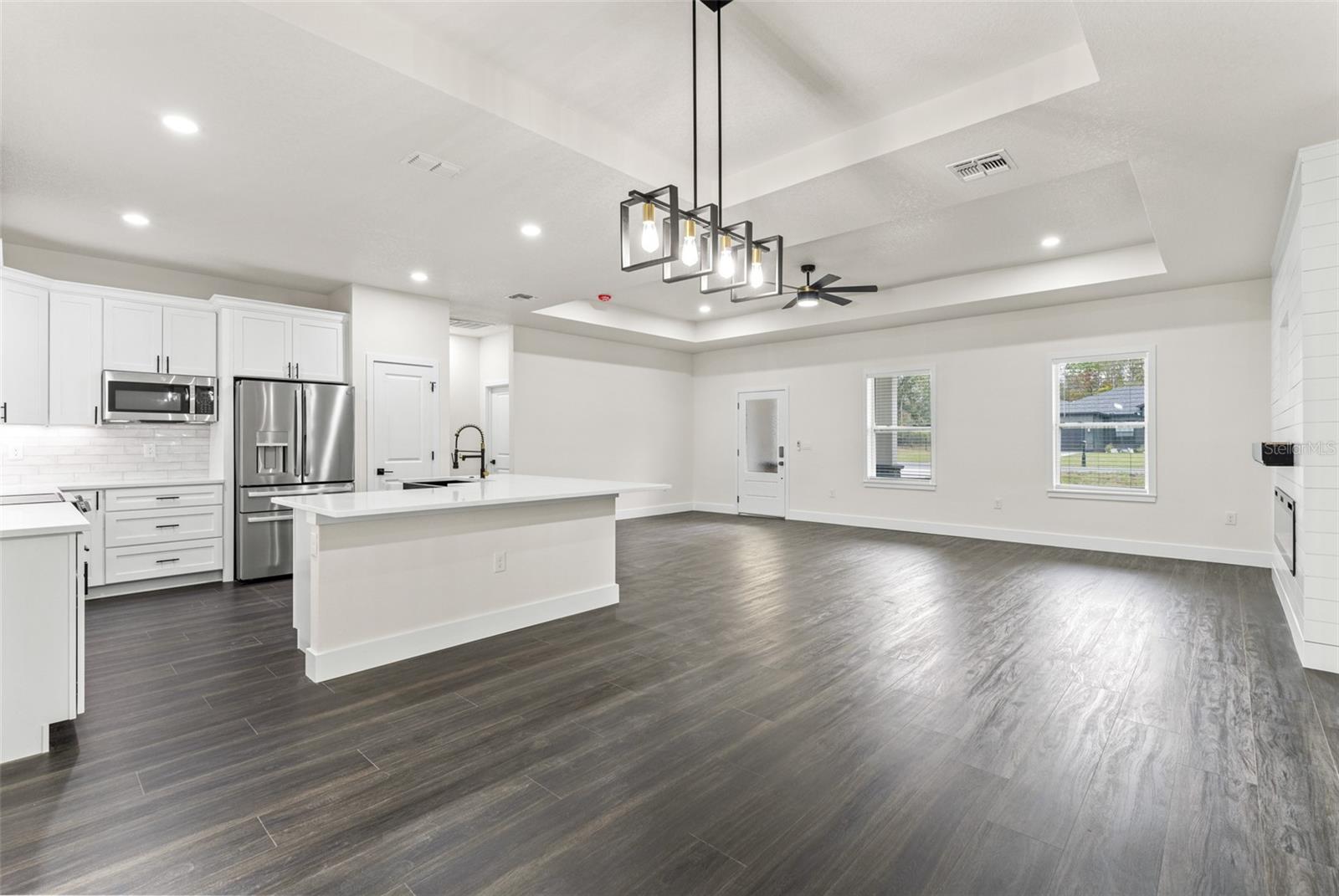 Image 19 of 69 For 11374 Paramount Avenue