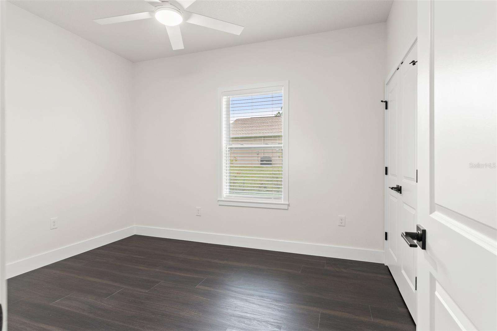 Image 40 of 69 For 11374 Paramount Avenue