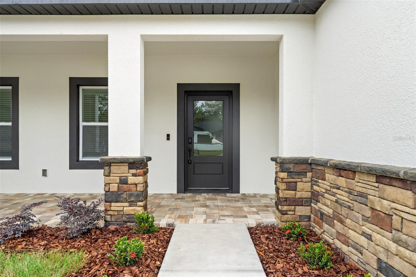 Image 5 of 69 For 11374 Paramount Avenue