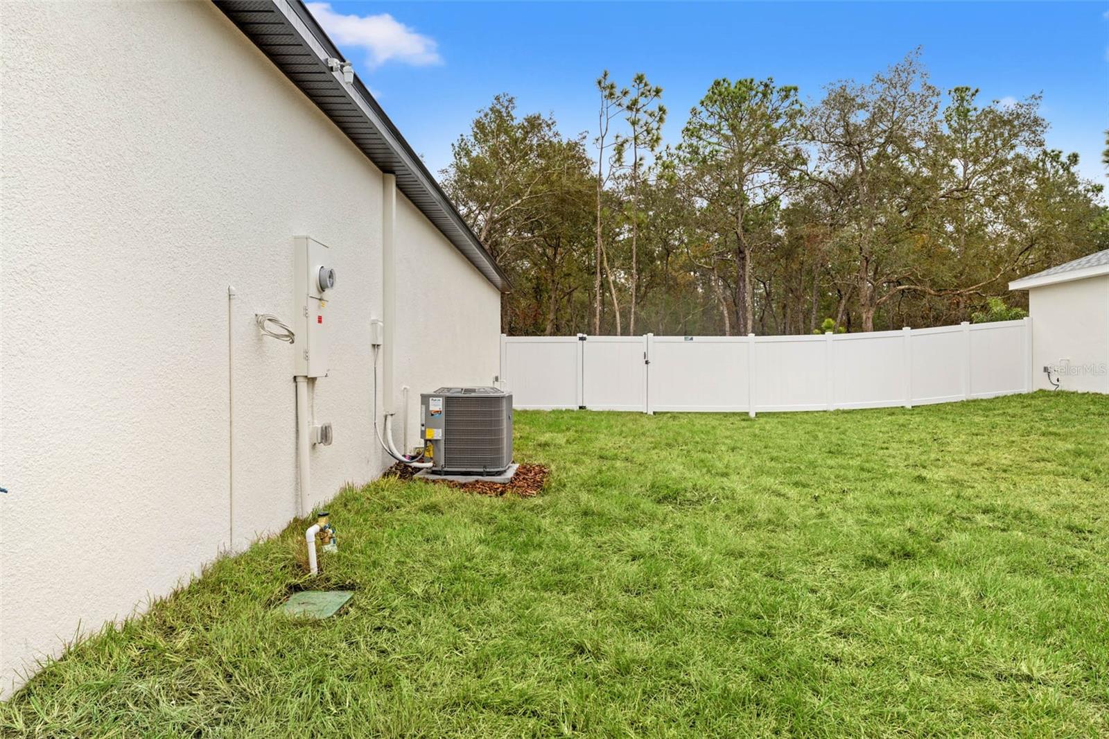 Image 52 of 69 For 11374 Paramount Avenue