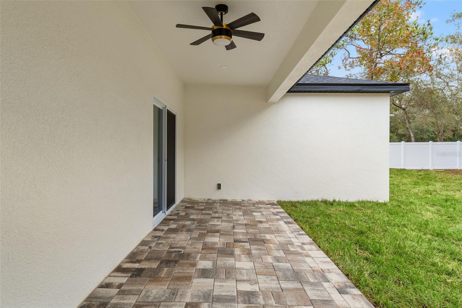 Image 59 of 69 For 11374 Paramount Avenue