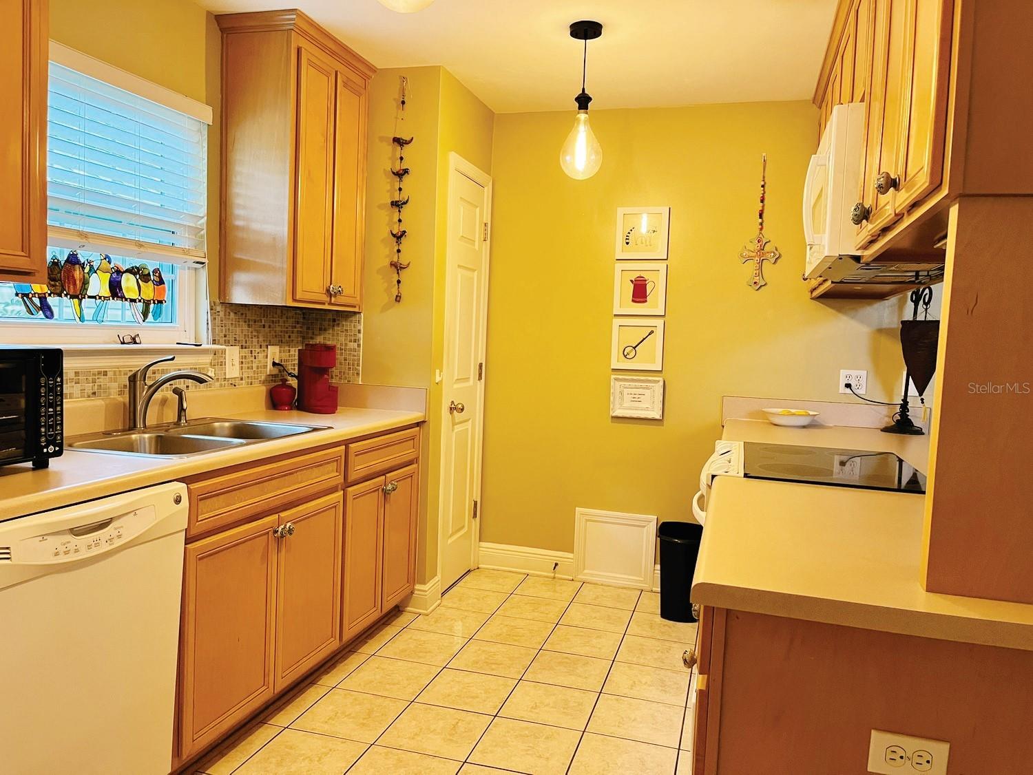 Image 5 of 14 For 3320 Addison Lane