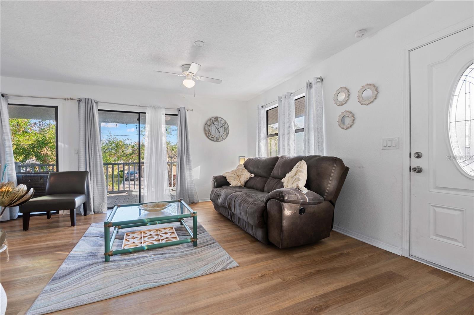 Image 11 of 34 For 1244 31st Avenue E