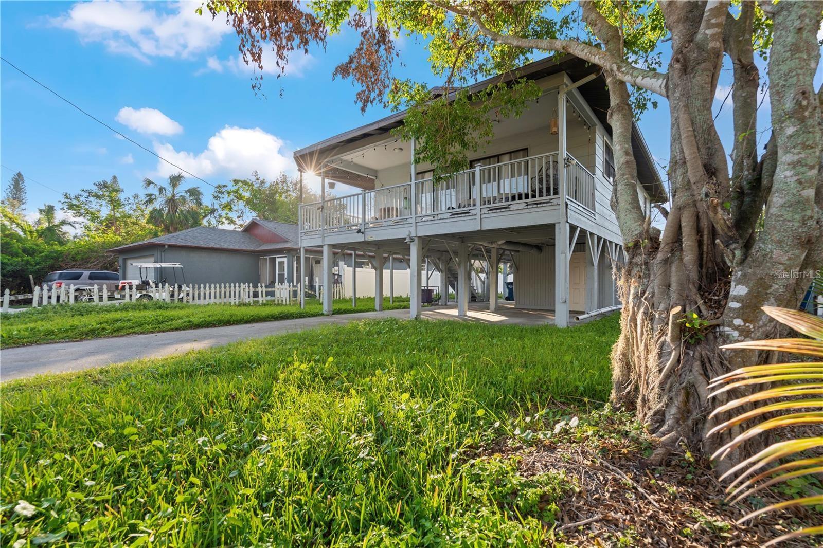 Image 5 of 34 For 1244 31st Avenue E