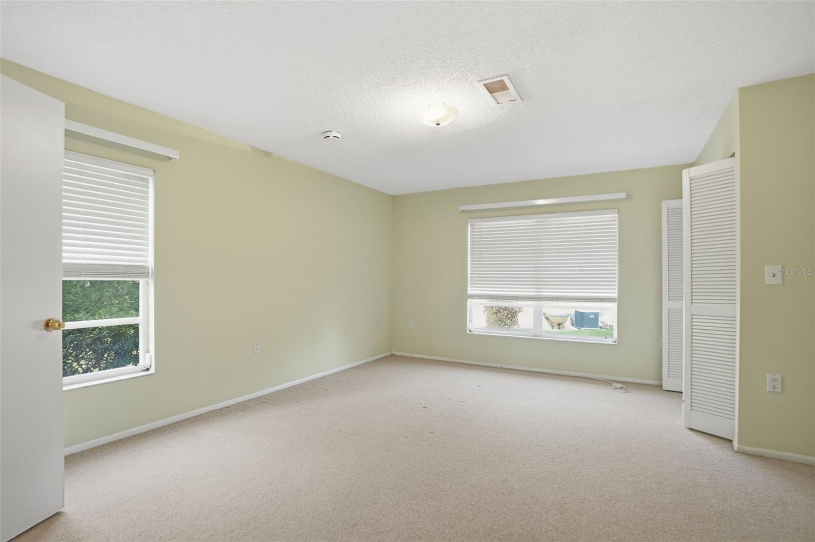 Image 18 of 40 For 10535 Hardwood Court